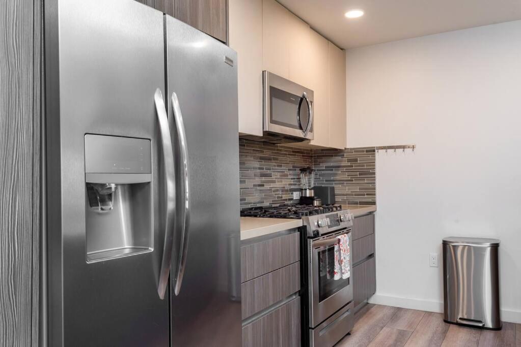 Luxurious Penthouse In Beverly Hills - Sleeps 10 Appartamento